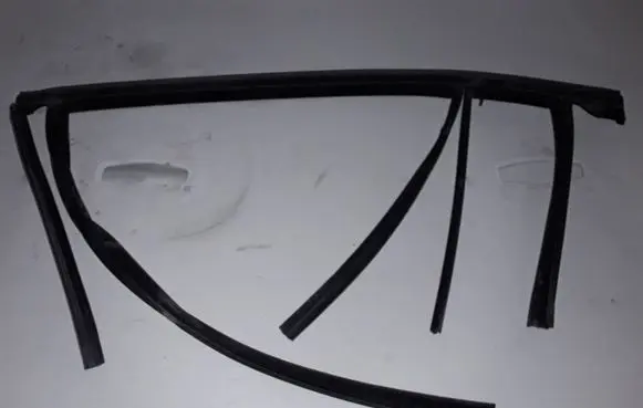 Ford C-MAX II Rubber seal sliding door (on door) AM51U25824