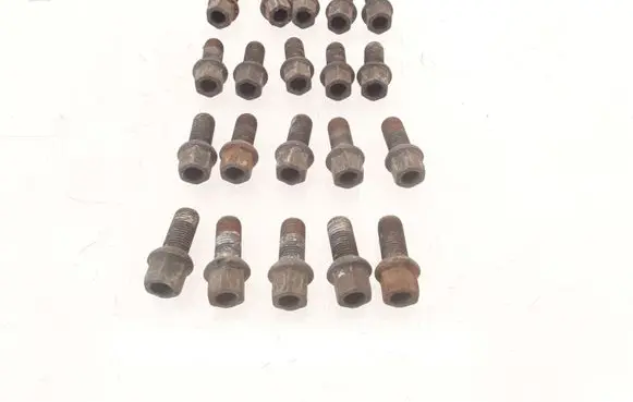 Volkswagen PASSAT B7 Nuts/bolts 