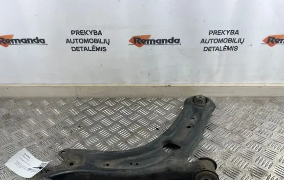 Volkswagen PASSAT B8 Front lower control arm/wishbone 3Q0407154B