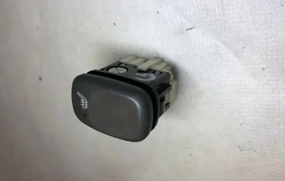 Volvo S70 V70 V70 XC Seat heating switch 9162939 99W52K