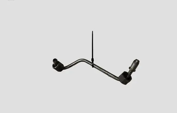 Chevrolet Captiva Fuel injector supply line/pipe