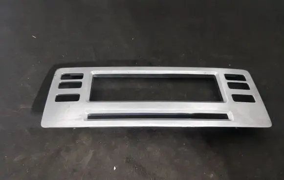 Radio/GPS head unit trim
