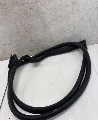Audi A7 S7 4K8 Rubber seal front door (on door) 4K8831708