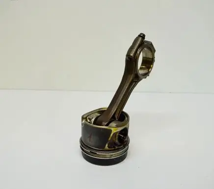 Skoda Octavia Mk2 (1Z) Piston 
