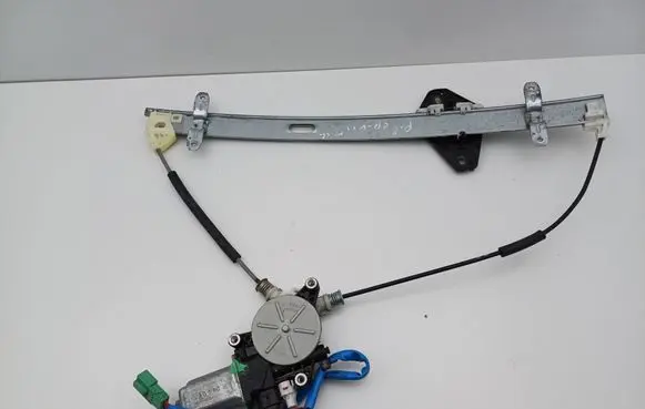 Honda CR-V Front door window regulator with motor 