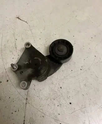 Citroen C3 Picasso Generator/alternator belt tensioner 314020