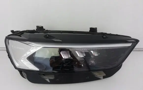Citroen DS7 Crossback Headlight/headlamp 9831755680