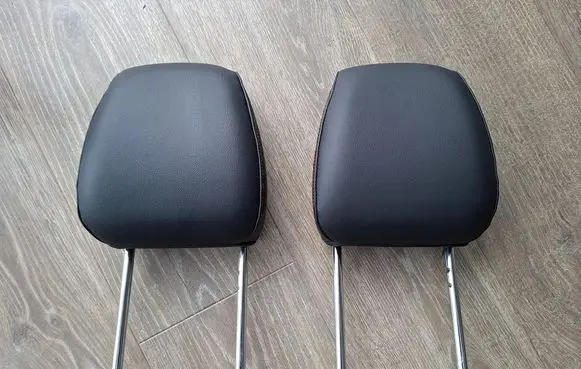 Ford Kuga III Front seat headrest STLINE