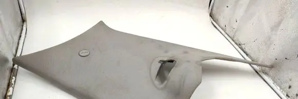 Cadillac CTS (C) pillar trim 7404r17 1ga0068697 25758093