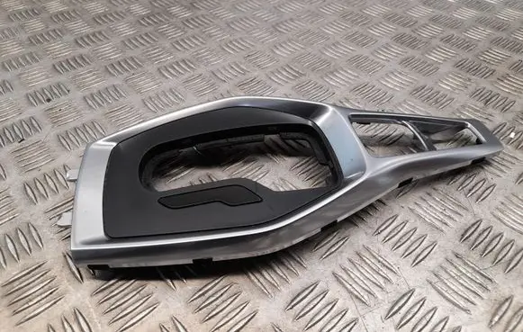 Chevrolet Camaro Gear shifter surround trim plastic 84149876