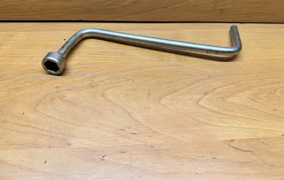 BMW X5 E53 Wheel nut wrench 6771036 HFYPD