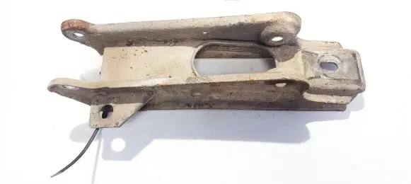 Citroen Xsara Bracket in trunk/boot 
