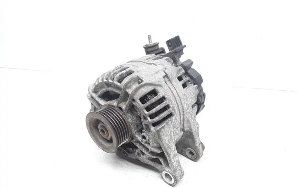 Toyota Corolla E120 E130 Generator/alternator 270600D030B 0124315024