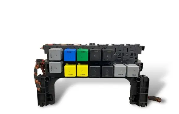 Mercedes-Benz B W245 Fuse module A1695450001