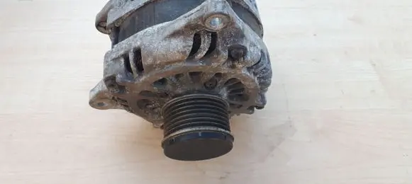 Subaru Forester SH Generator/alternator 23700AA640
