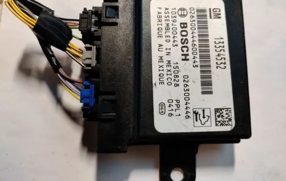 Opel Mokka Parking PDC control unit/module 13354532