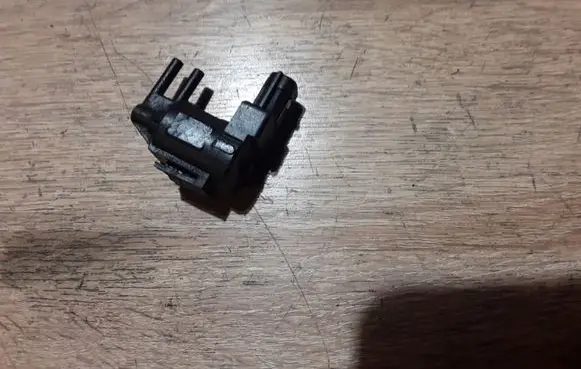 Mazda 6 Vacuum valve K5T44090