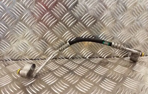 BMW X3 E83 Air conditioning (A/C) pipe/hose 64533400403 1311131