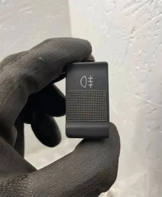Fog light switch
