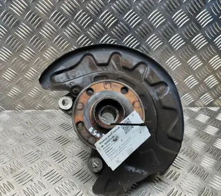 Volkswagen PASSAT B8 Front wheel hub 5Q0407257C