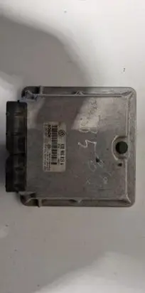 Volkswagen PASSAT B5 Engine control unit/module 038906019A 28SA3977 0281001691
