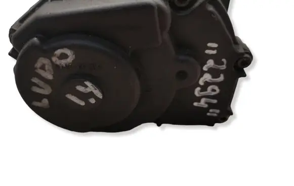 Volkswagen Polo Throttle valve 036133064D 408237130003 141899