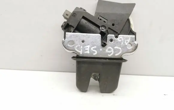 Audi A6 S6 C6 4F Tailgate/trunk/boot lock/catch/latch 4F5827505D