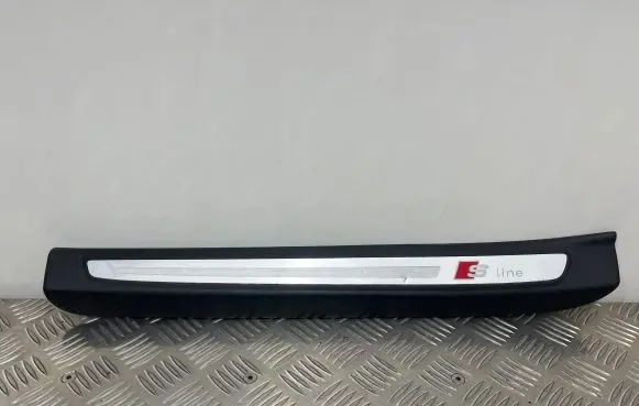 Audi Q7 4L Front sill trim cover 4L0853373F