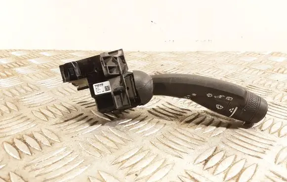 Volvo XC40 Wiper control stalk 31481373