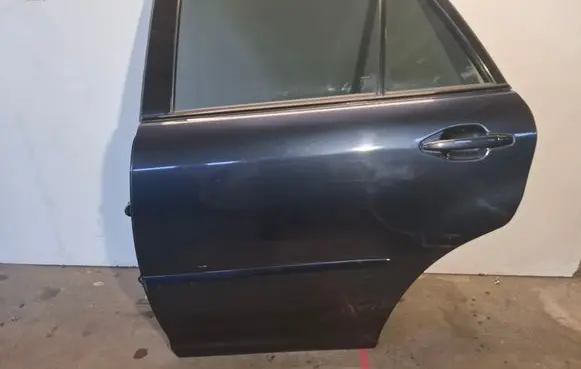 Lexus RX 300 Rear door