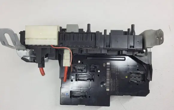 Mercedes-Benz E W212 Fuse box set 2129014704 2129060205
