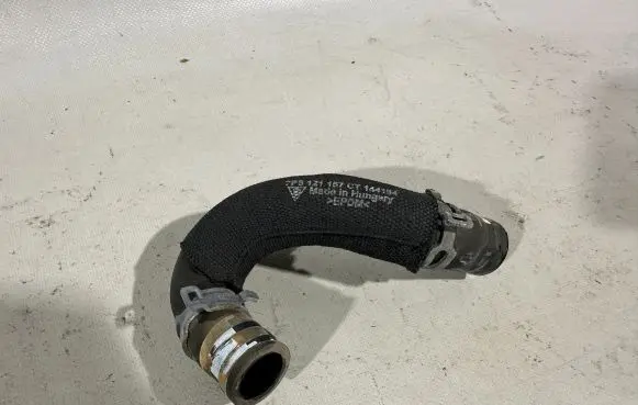 Porsche Cayenne (92A) Engine coolant pipe/hose 7P5121157 7P5121157CT