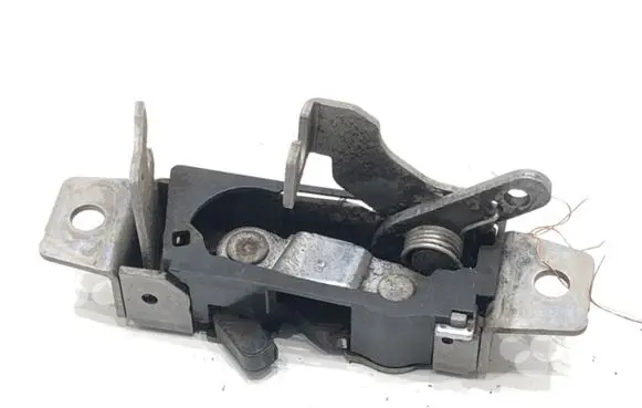 Man TGE 1gen Rear door lock 7C0843602E