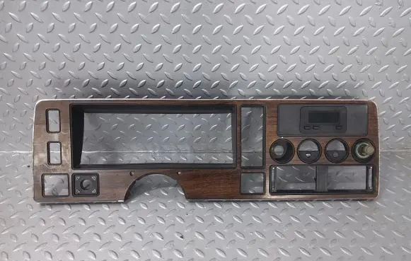 Ford Granada Dashboard trim 82GB10876CB 82GB10K883AB