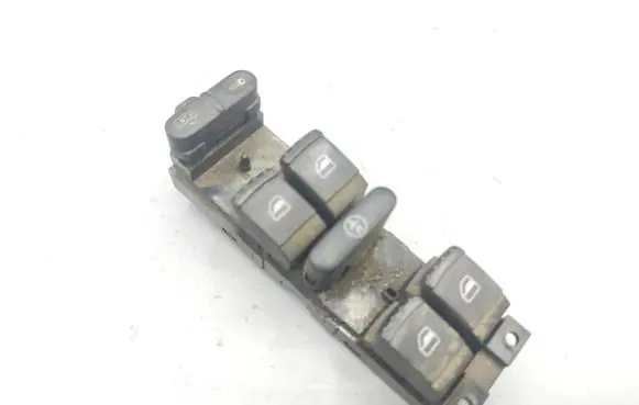 Volkswagen Golf IV Electric window control switch 1J4959857 03755000