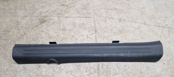 KIA EV6 Front sill trim cover 85870CV000