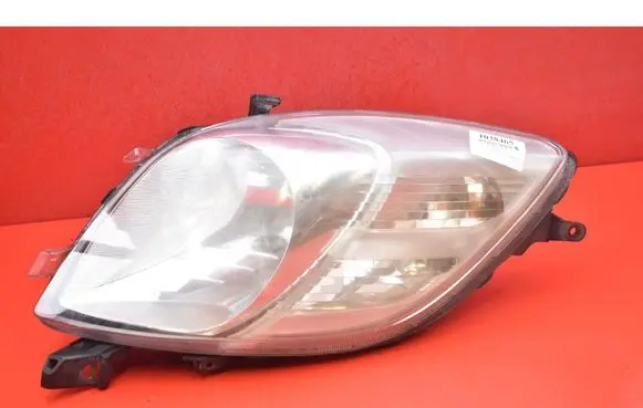 Toyota Yaris Headlight/headlamp 81110-0D120