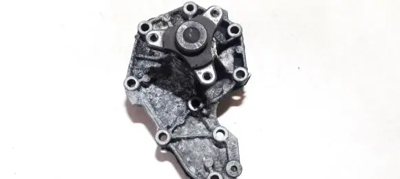 Renault Laguna I Water pump 7700101096