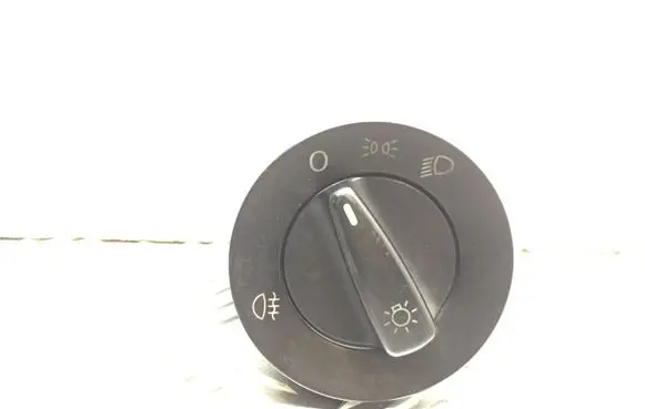 Volkswagen PASSAT B5.5 Light switch TC41C0941531