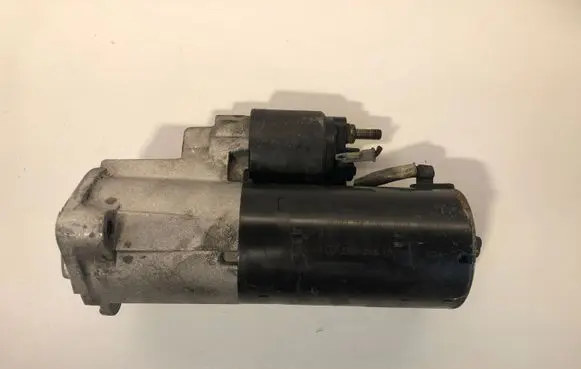 Audi A4 S4 B6 8E 8H Starter motor 0001124020 068911024H 000106