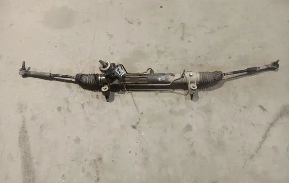 Toyota Corolla Verso AR10 Steering rack 