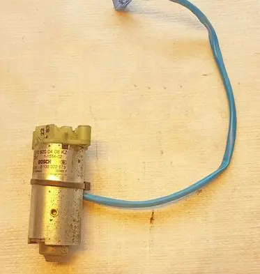 Mercedes-Benz E W210 Seat adjustment motor 2108200408 2108200408KZ
