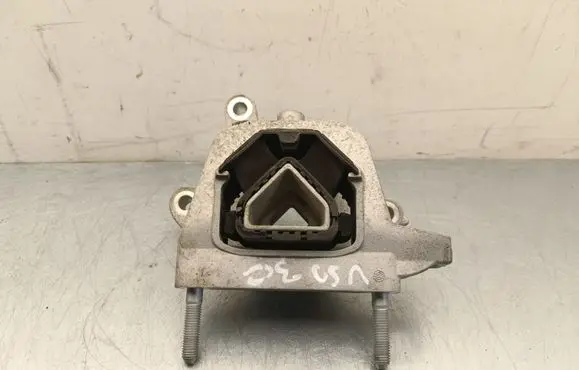 Citroen C4 III e-C4 Engine mount bracket 9826551380