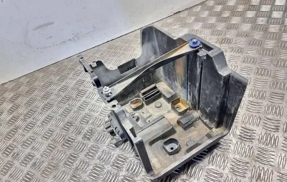 Ford Fiesta Battery box tray D2bb10723ac