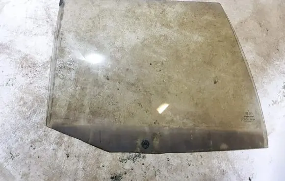 Peugeot 405 Rear door window glass