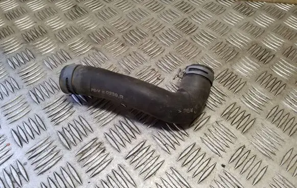 Volkswagen Caddy Engine coolant pipe/hose