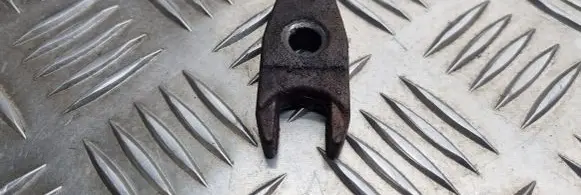Citroen Berlingo Fuel Injector clamp holder