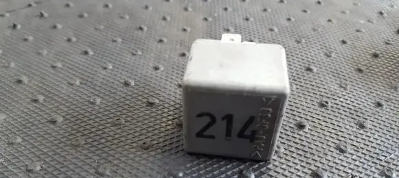 Audi A4 S4 B5 8D Other relay 443951253K 899512