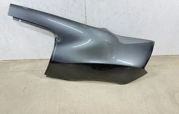 Audi R8 42 Fender 