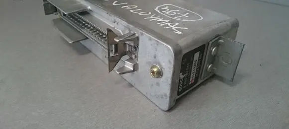 BMW 5 E34 ABS control unit/module 0265103047 34521160413